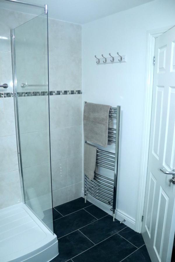 Highworth House Bed and Breakfast Swindon Exteriör bild